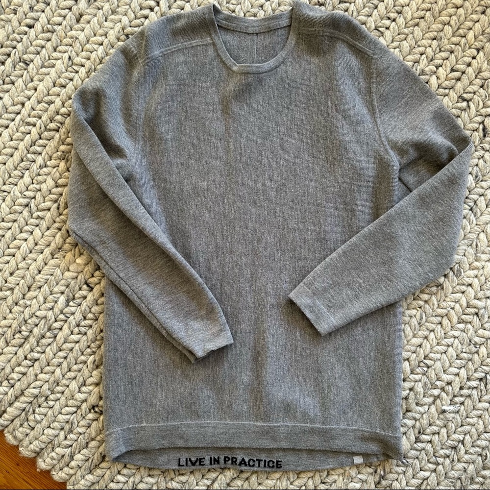 Lululemon Men's Alpine Air Crew Sweater in Grey 100% Merino Wool